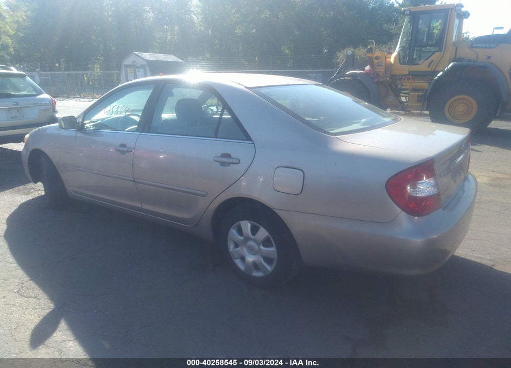 2002 TOYOTA CAMRY LE VIN: 4T1BE32K72U549731