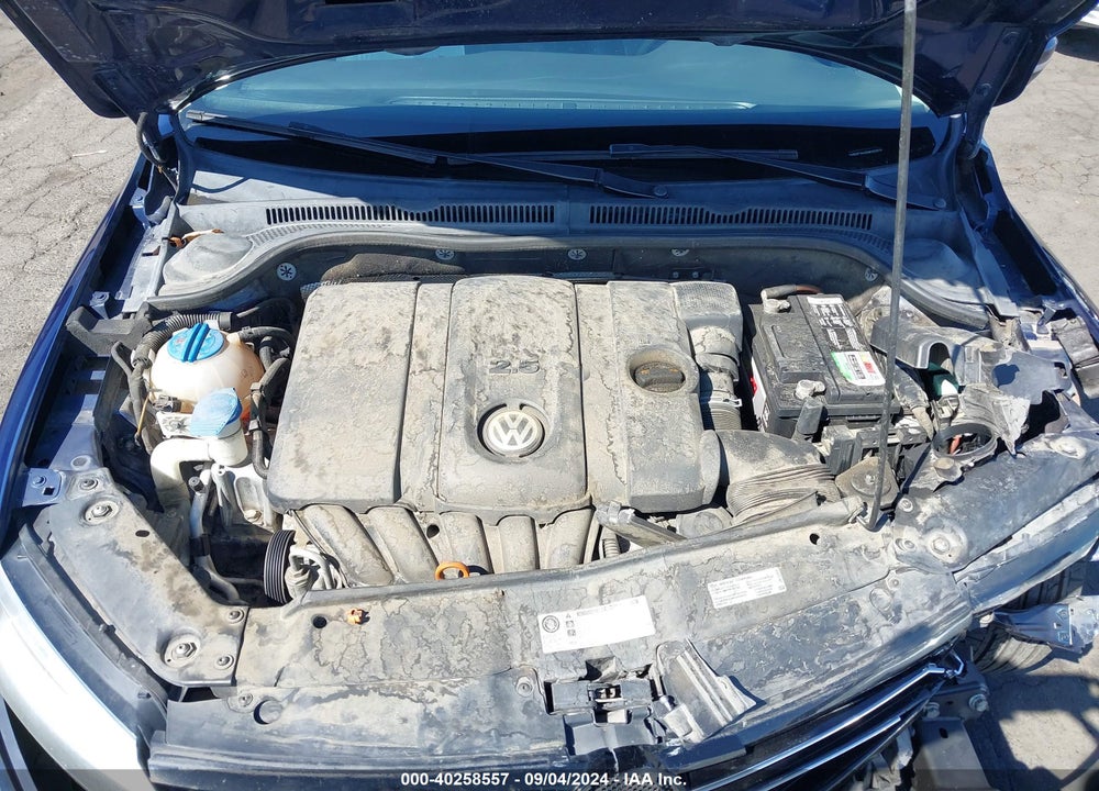2013 VOLKSWAGEN JETTA 2.5L SE VIN: 3VWDP7AJ2DM382979