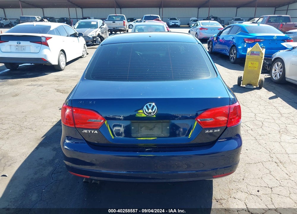 2013 VOLKSWAGEN JETTA 2.5L SE VIN: 3VWDP7AJ2DM382979