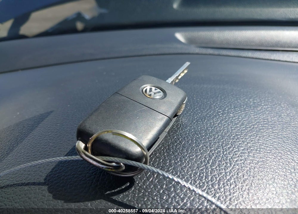 2013 VOLKSWAGEN JETTA 2.5L SE VIN: 3VWDP7AJ2DM382979