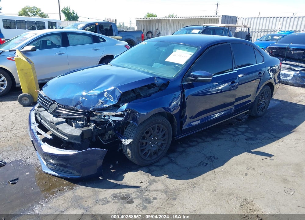 2013 VOLKSWAGEN JETTA 2.5L SE VIN: 3VWDP7AJ2DM382979