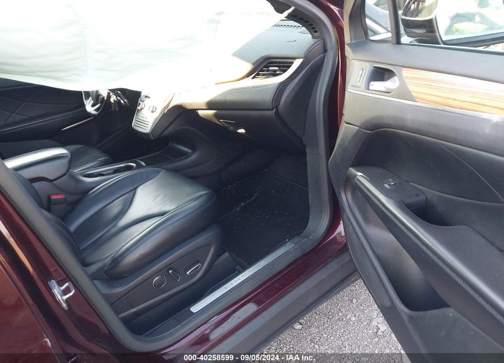 2016 LINCOLN MKC SELECT VIN: 5LMTJ2DH4GUJ00538