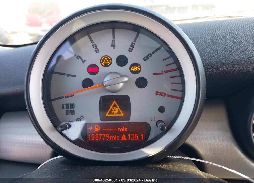 2010 MINI COOPER VIN: WMWMF3C50ATZ27716