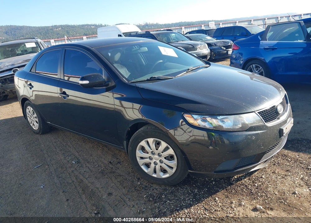 2010 KIA FORTE VIN: KNAFU4A29A5807561