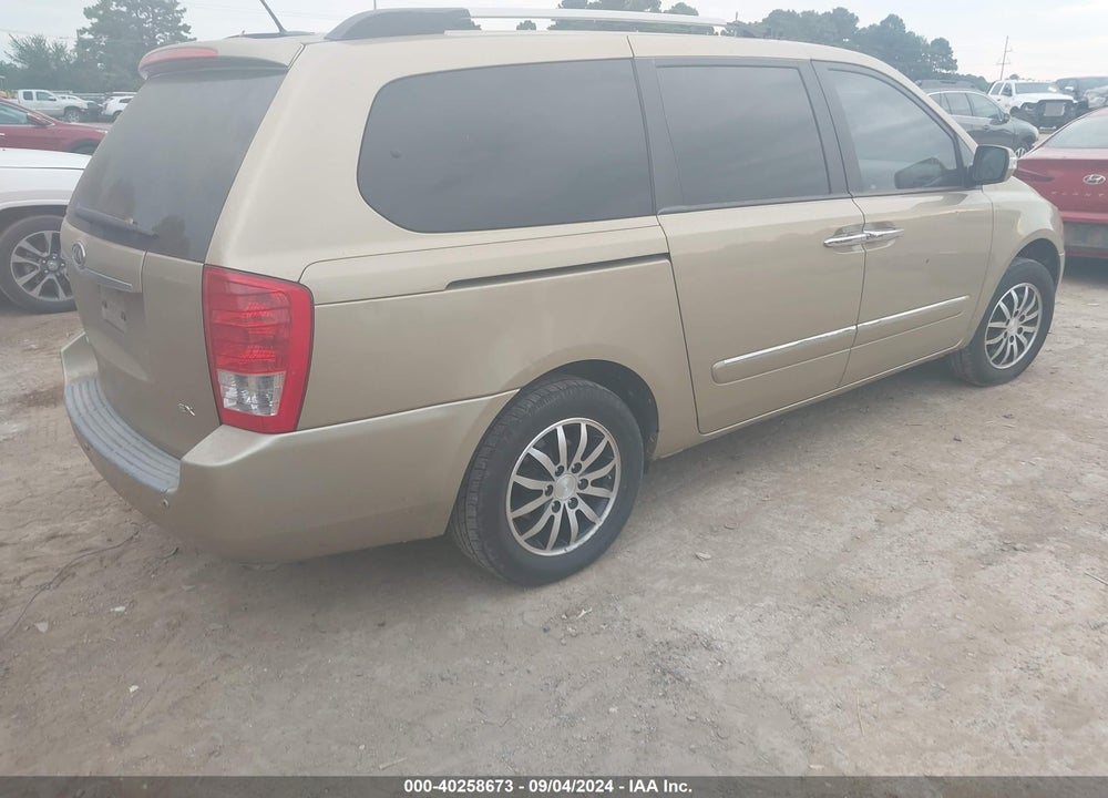 2011 KIA SEDONA VIN: KNDMH4C7XB6374755