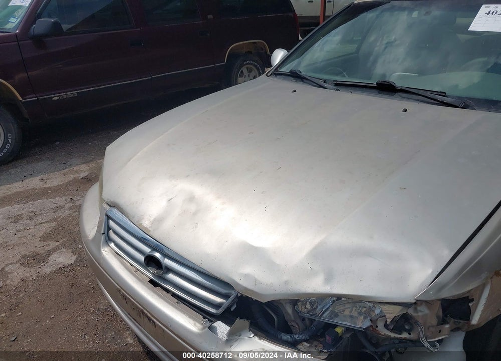 2000 TOYOTA CAMRY LE VIN: JT2BG22K7Y0417232