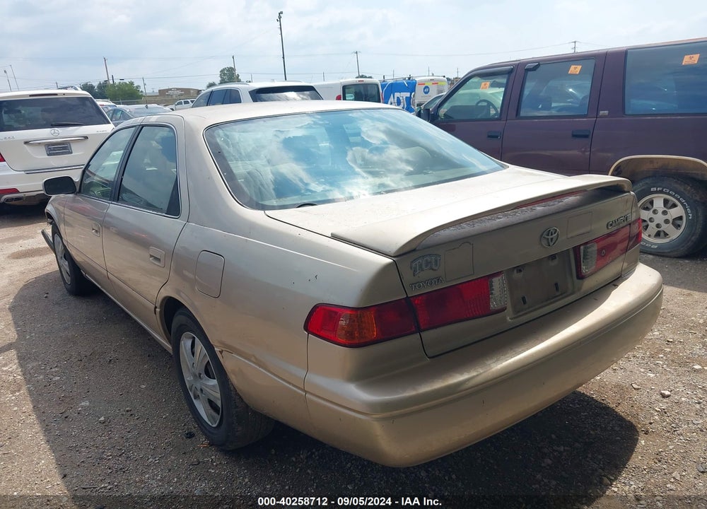 2000 TOYOTA CAMRY LE VIN: JT2BG22K7Y0417232