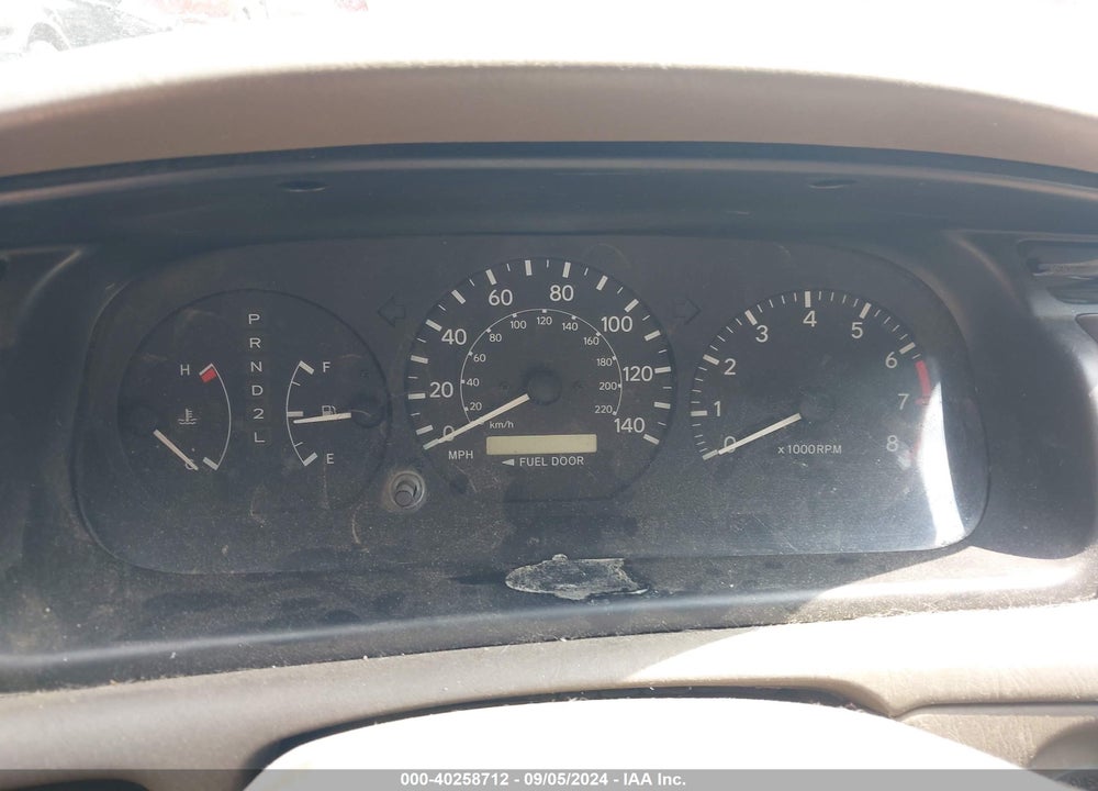 2000 TOYOTA CAMRY LE VIN: JT2BG22K7Y0417232