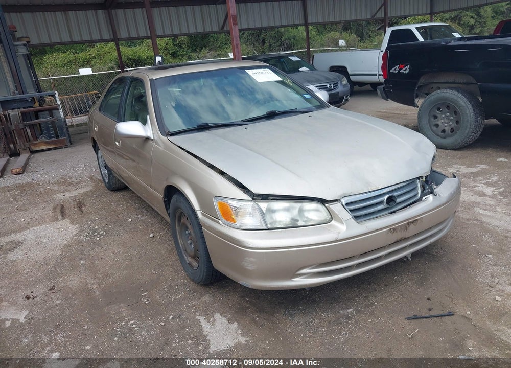 2000 TOYOTA CAMRY LE VIN: JT2BG22K7Y0417232