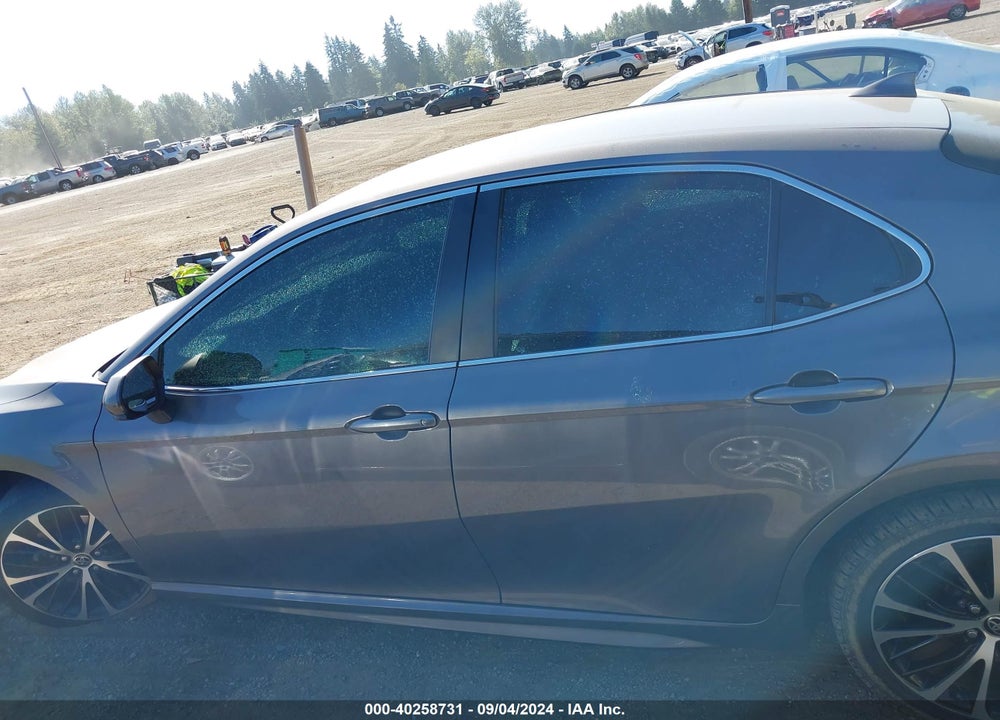 2020 TOYOTA CAMRY SE VIN: 4T1G11AK2LU357061