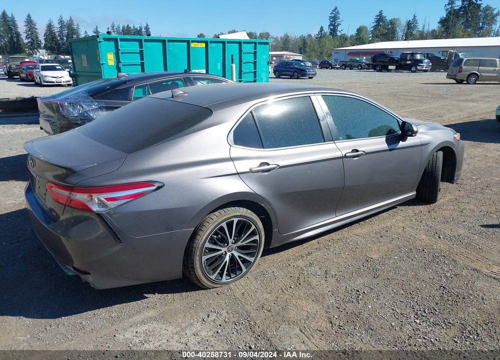 2020 TOYOTA CAMRY SE VIN: 4T1G11AK2LU357061