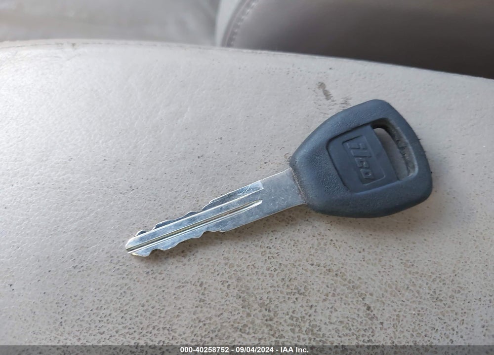 2001 HONDA ACCORD 3.0 EX VIN: 1HGCG16521A048453