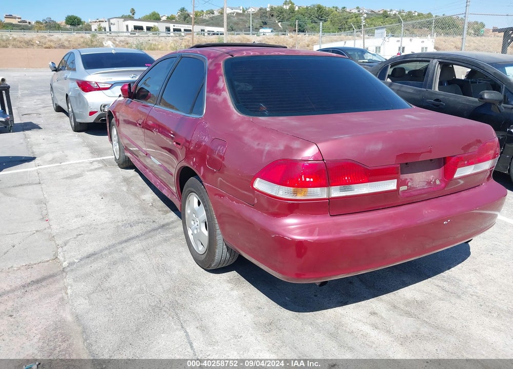 2001 HONDA ACCORD 3.0 EX VIN: 1HGCG16521A048453