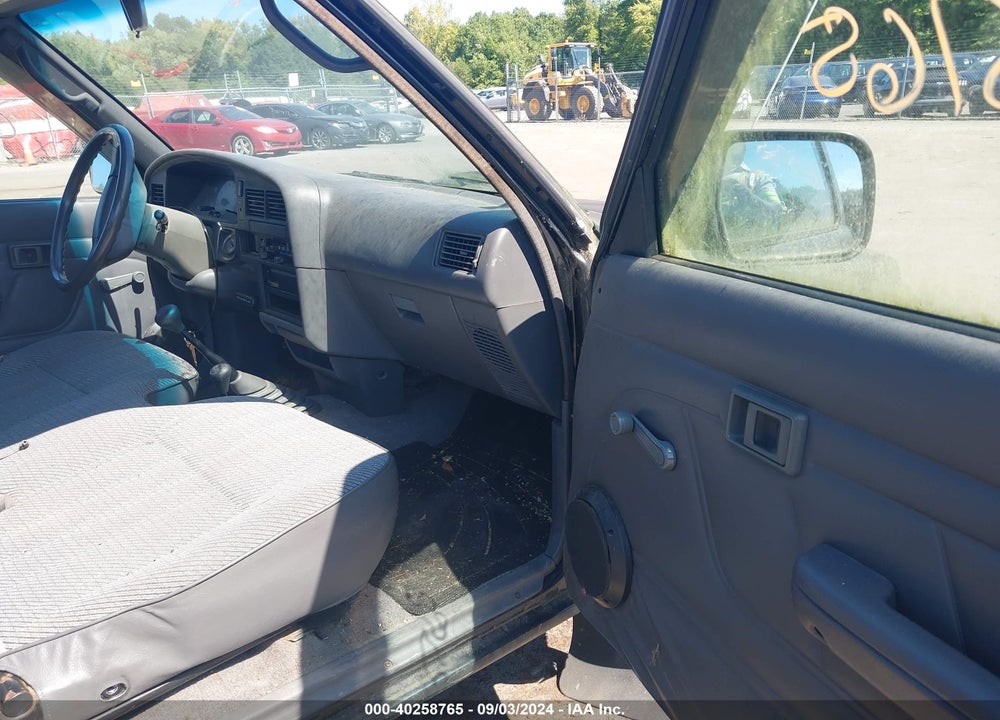 1994 TOYOTA PICKUP 1/2 TON SHORT WHLBSE DX VIN: 4TARN01P6RZ277874