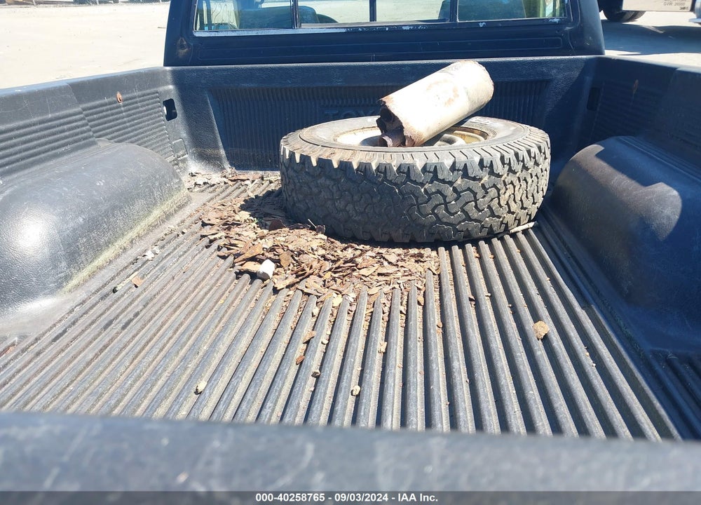1994 TOYOTA PICKUP 1/2 TON SHORT WHLBSE DX VIN: 4TARN01P6RZ277874