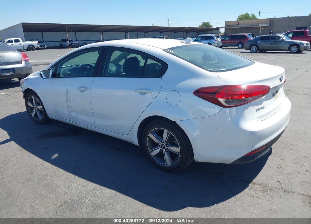 2018 KIA FORTE LX VIN: 3KPFL4A74JE254033