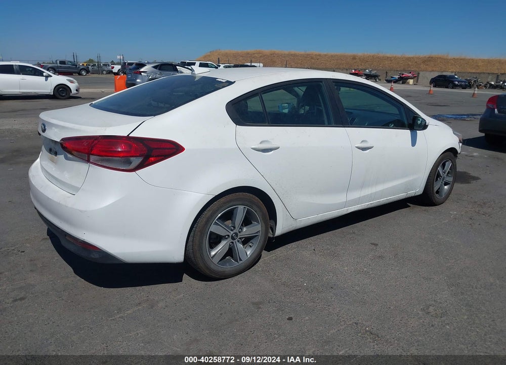 2018 KIA FORTE LX VIN: 3KPFL4A74JE254033