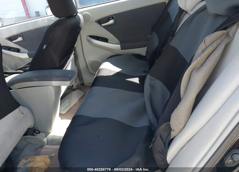 2010 TOYOTA PRIUS III VIN: JTDKN3DU5A0136814