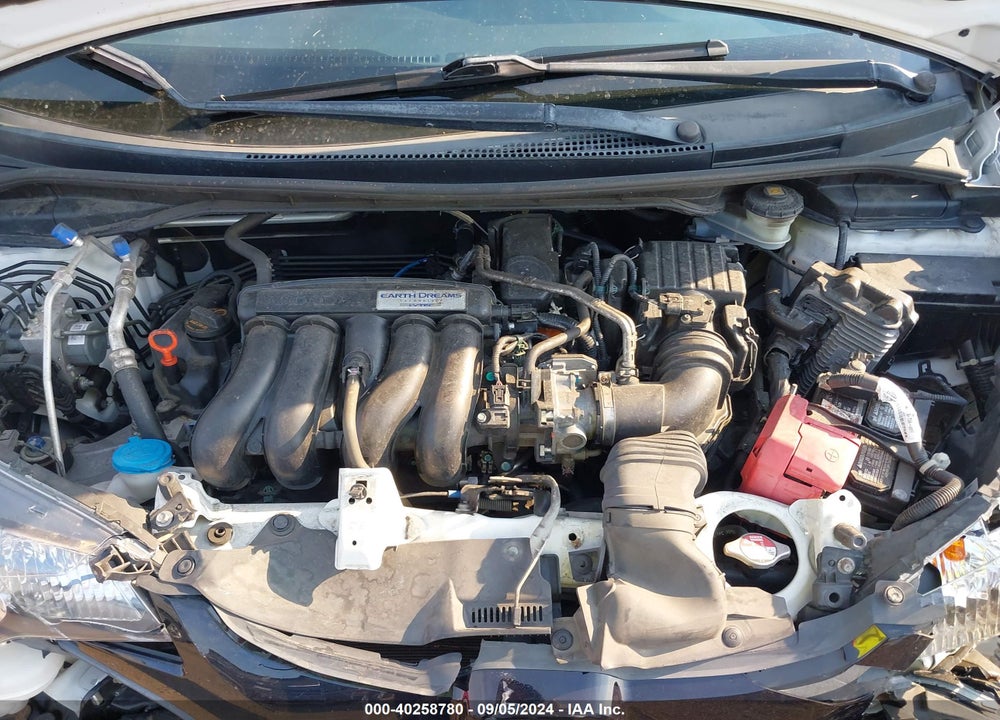 2015 HONDA FIT LX VIN: 3HGGK5H50FM711503