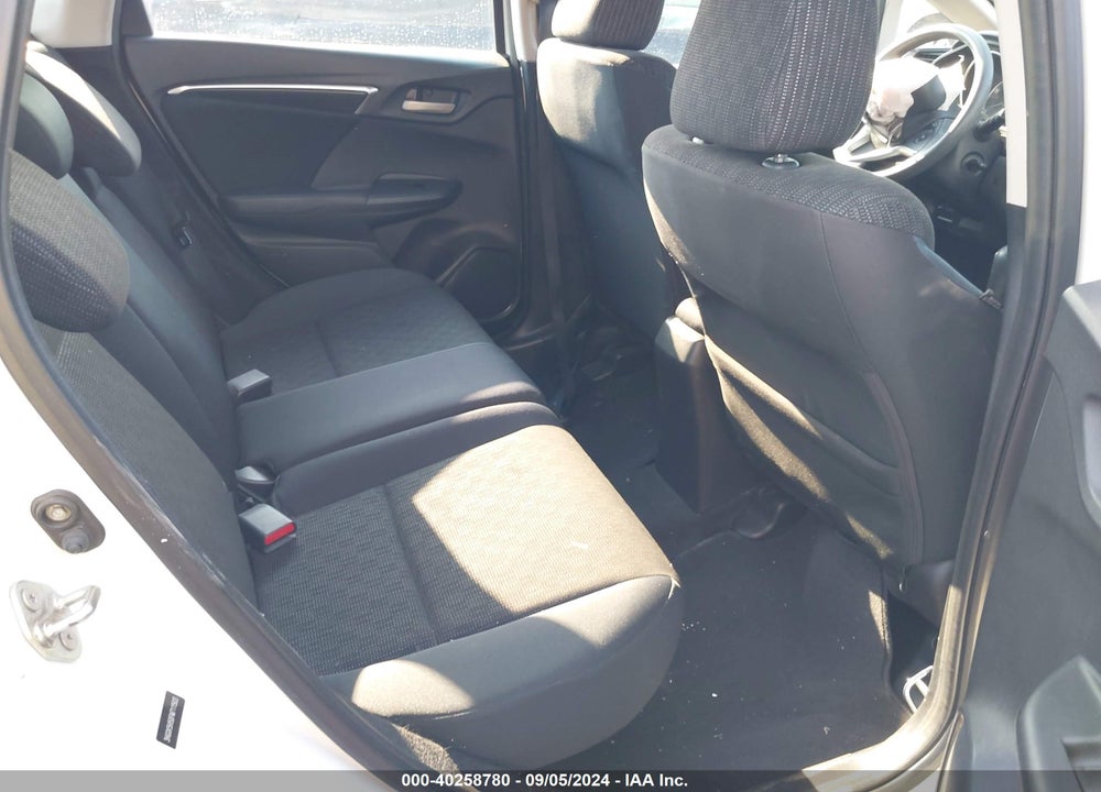 2015 HONDA FIT LX VIN: 3HGGK5H50FM711503