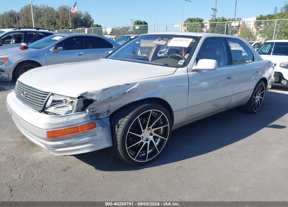 1997 LEXUS LS 400 VIN: JT8BH28F3V0095584