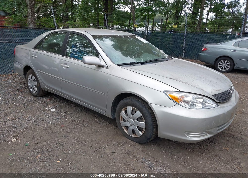 2002 TOYOTA CAMRY LE VIN: 4T1BE32K92U111518