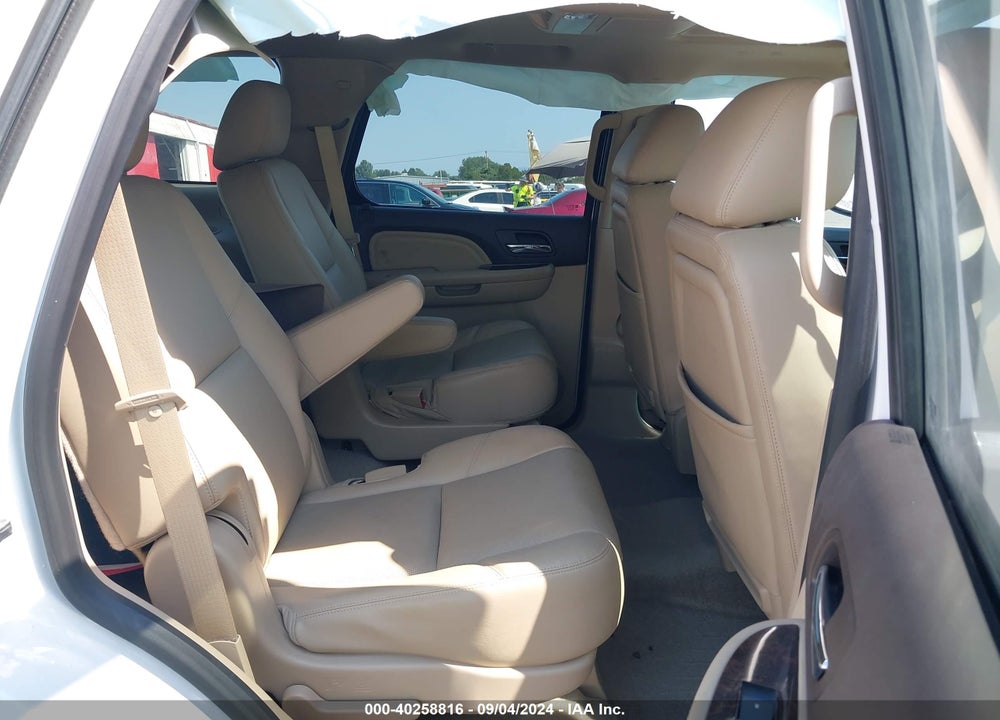 2013 GMC YUKON DENALI VIN: 1GKS2EEF7DR316658