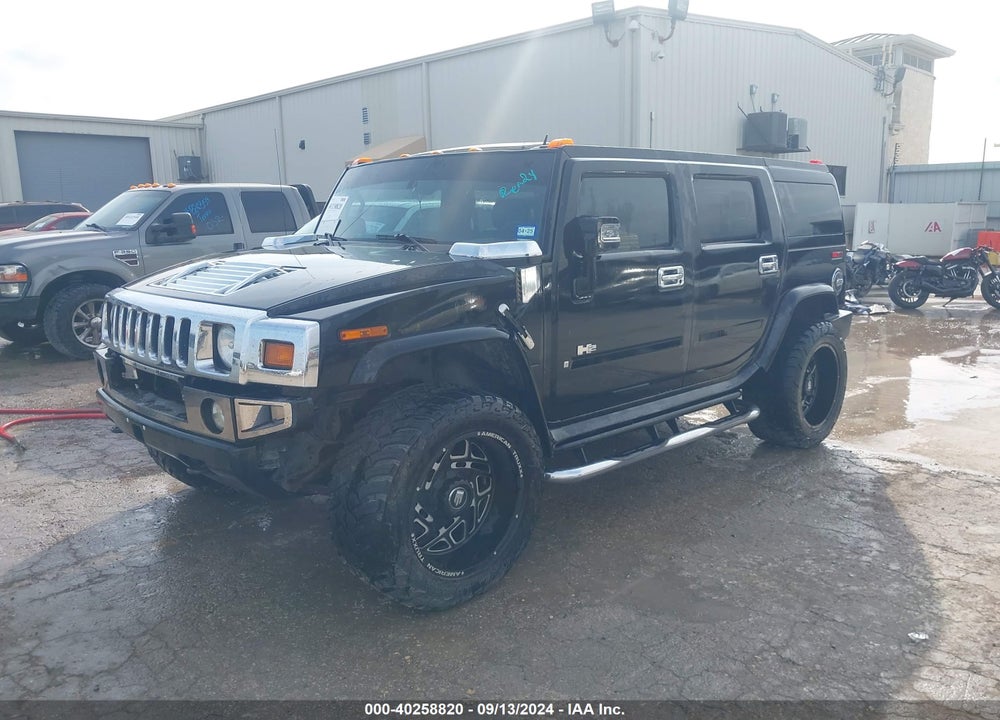 2008 HUMMER H2 SUV VIN: 5GRGN23818H100388