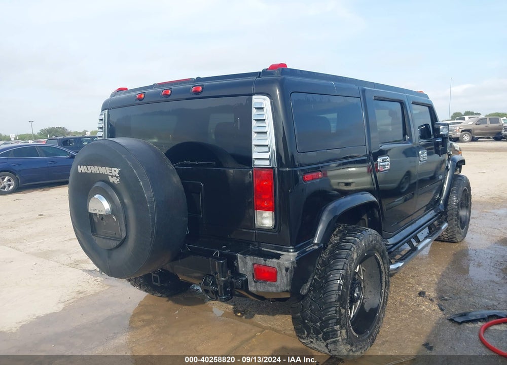 2008 HUMMER H2 SUV VIN: 5GRGN23818H100388
