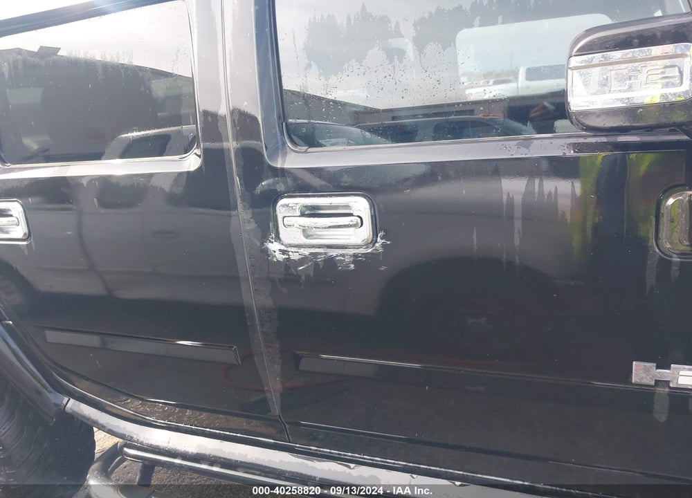 2008 HUMMER H2 SUV VIN: 5GRGN23818H100388