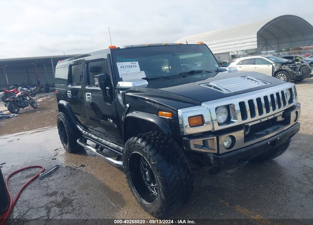 2008 HUMMER H2 SUV VIN: 5GRGN23818H100388