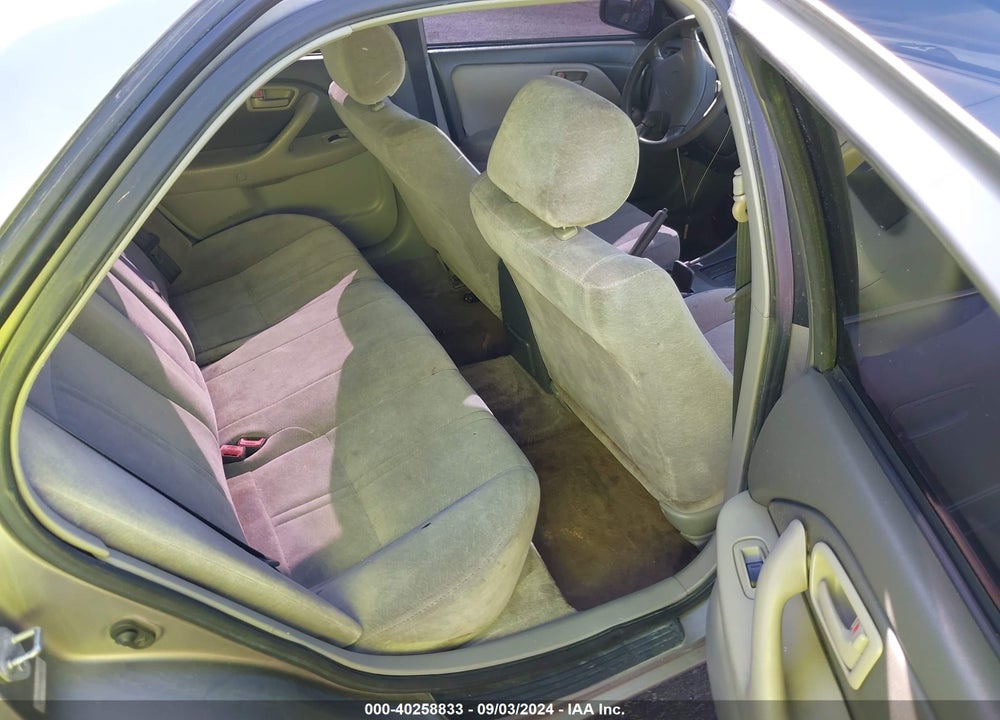 1998 TOYOTA CAMRY LE VIN: JT2BG22K4W0214098