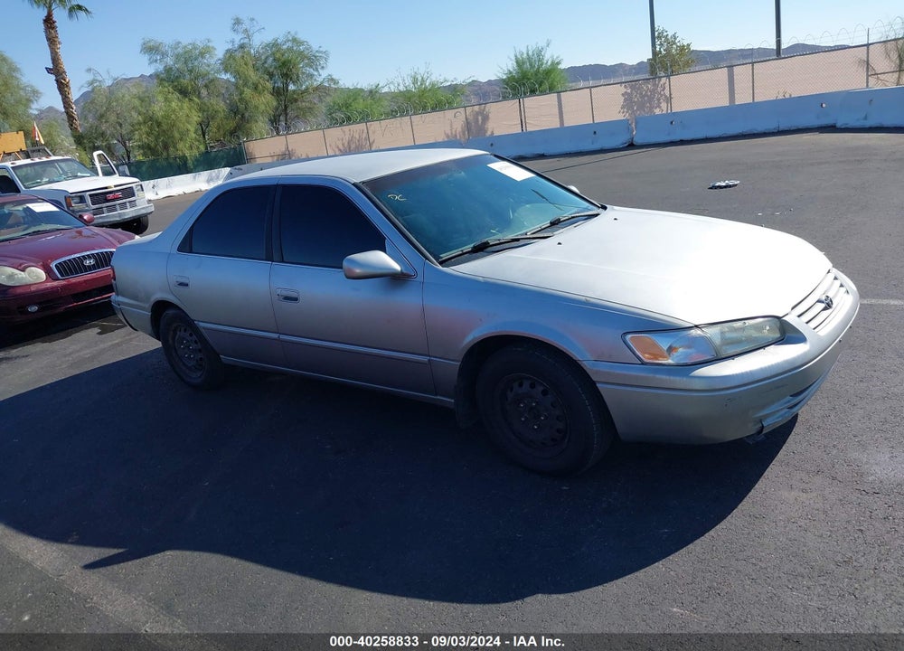 1998 TOYOTA CAMRY LE VIN: JT2BG22K4W0214098