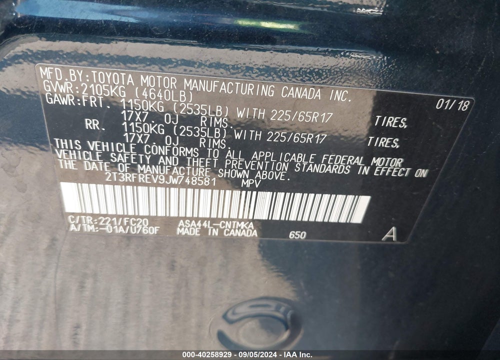2018 TOYOTA RAV4 XLE VIN: 2T3RFREV9JW748581