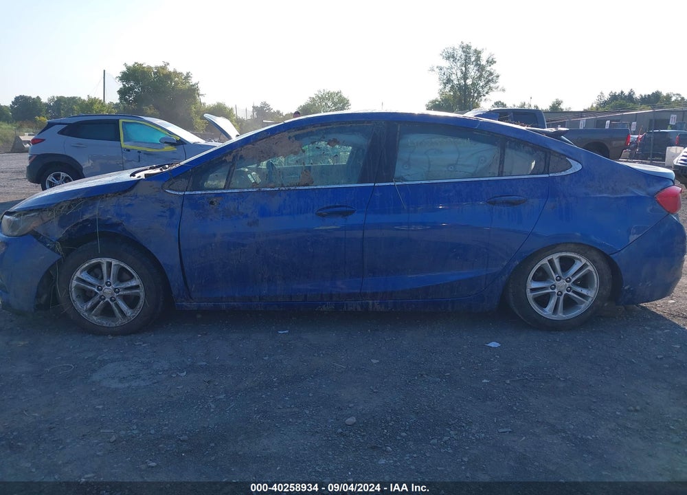 2018 CHEVROLET CRUZE LT AUTO VIN: 1G1BE5SM7J7210345