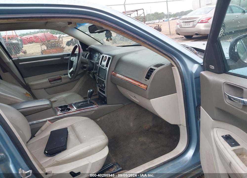 2008 CHRYSLER 300 LIMITED VIN: 2C3LA33G58H158060