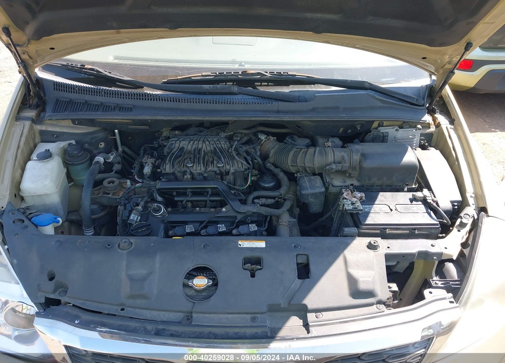 2011 KIA SEDONA LX VIN: KNDMG4C76B6373203