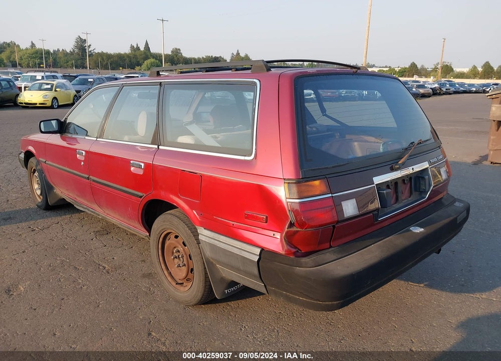 1988 TOYOTA CAMRY DLX VIN: JT2SV21W3J0235592