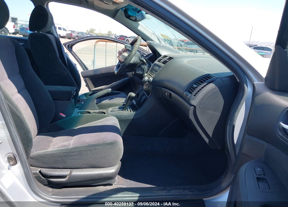 2004 HONDA ACCORD 3.0 LX VIN: 1HGCM66344A065795