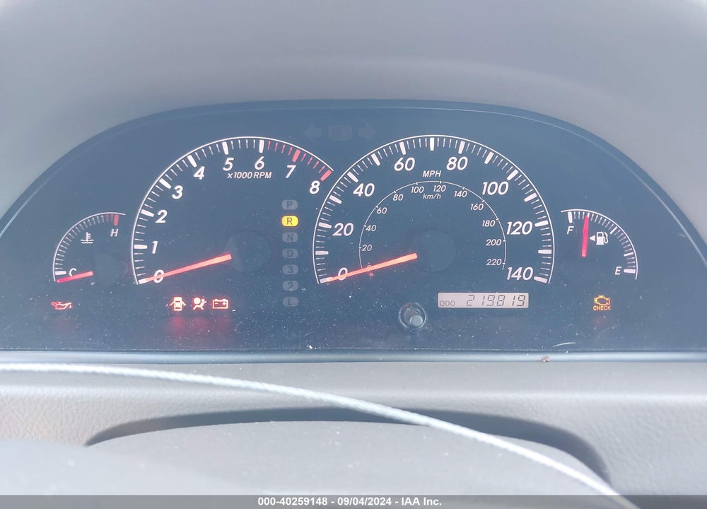 2005 TOYOTA CAMRY XLE V6 VIN: 4T1BF30K35U618760