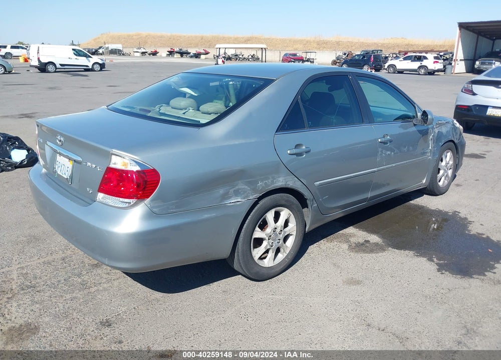 2005 TOYOTA CAMRY XLE V6 VIN: 4T1BF30K35U618760