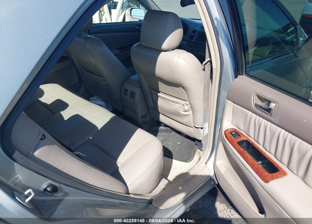 2005 TOYOTA CAMRY XLE V6 VIN: 4T1BF30K35U618760