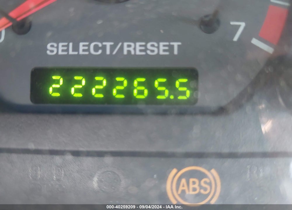 2001 FORD MUSTANG VIN: 1FAFP40411F132592
