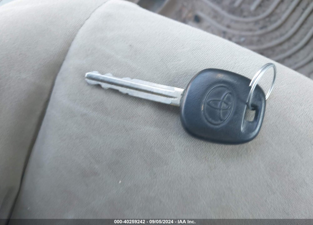 2009 TOYOTA COROLLA VIN: 1NXBU40E69Z002109