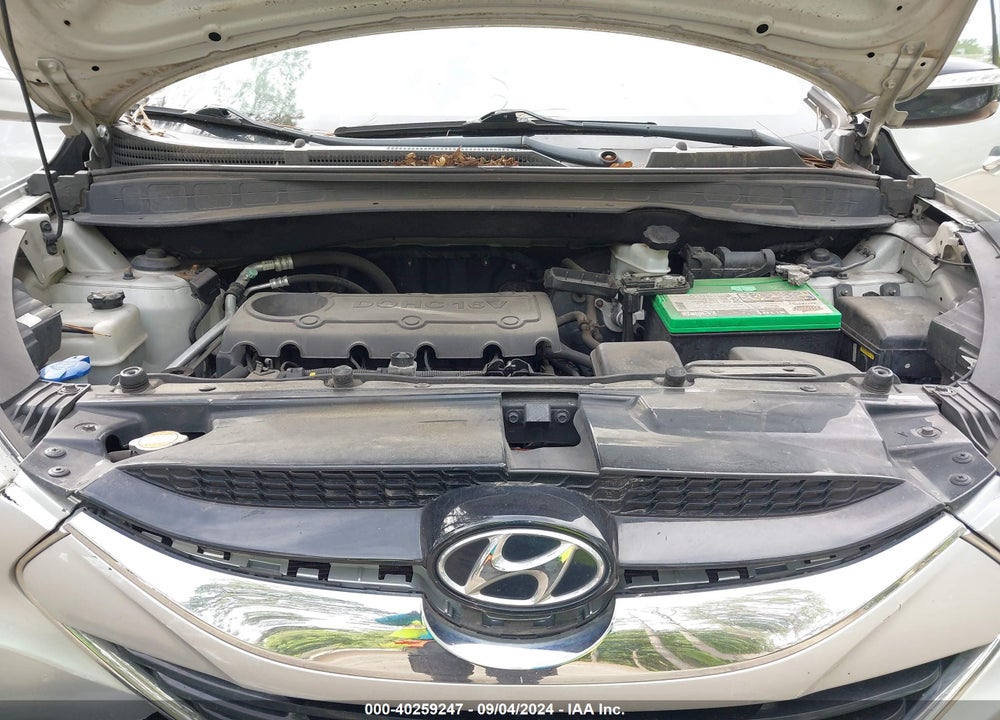 2010 HYUNDAI TUCSON LIMITED VIN: KM8JU3AC1AU077534
