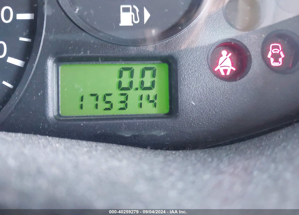 2006 FORD FOCUS ZX4 VIN: 1FAFP34N26W221866
