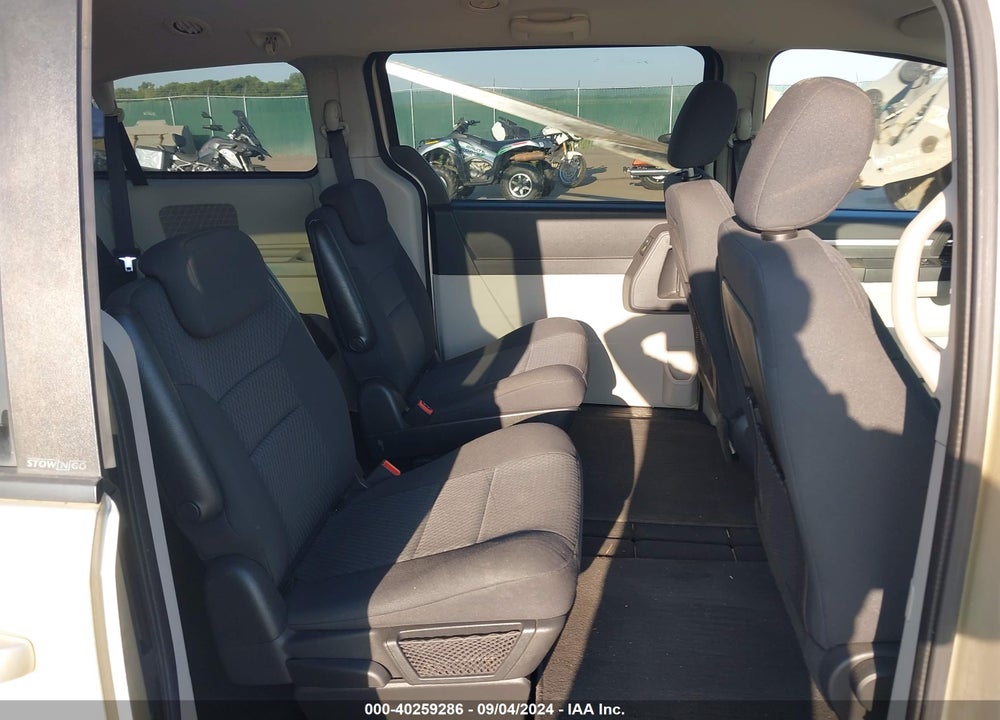 2010 DODGE GRAND CARAVAN VIN: 2D4RN4DE5AR189356