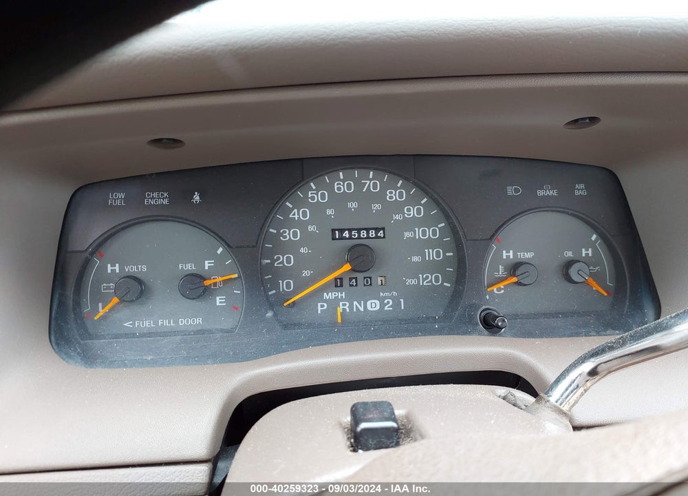 1997 MERCURY GRAND MARQUIS VIN: 2MELM74W6VX666814