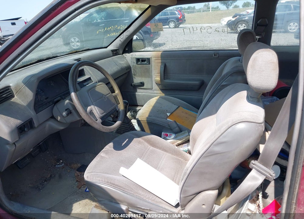 1993 PLYMOUTH SUNDANCE VIN: 1P3XP24D2PN652277