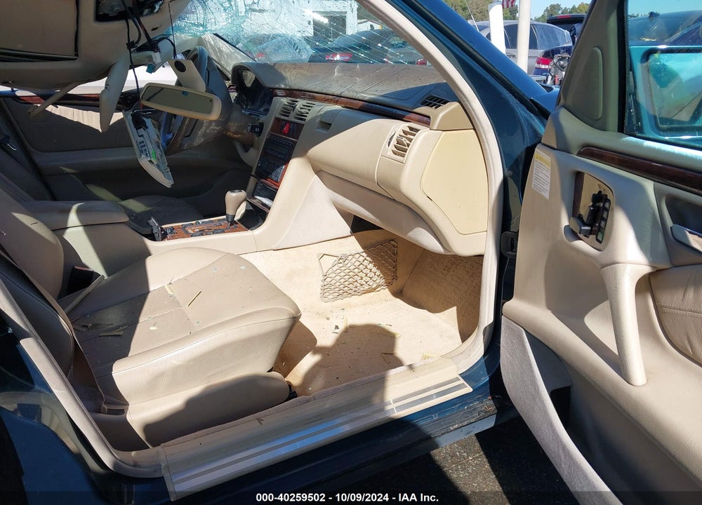 1999 MERCEDES-BENZ E 320 VIN: WDBJF65H4XA916302